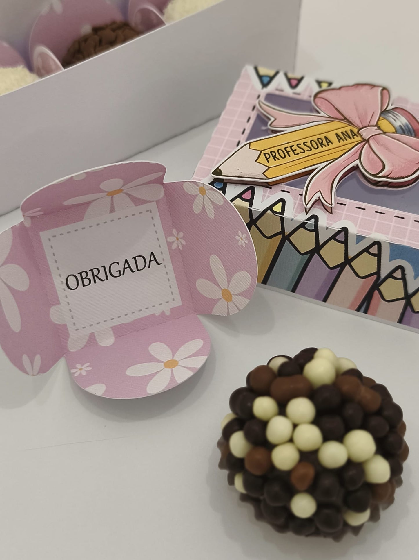 Caixa de 4 Brigadeiros - Professores, Auxiliares ou Educadoras