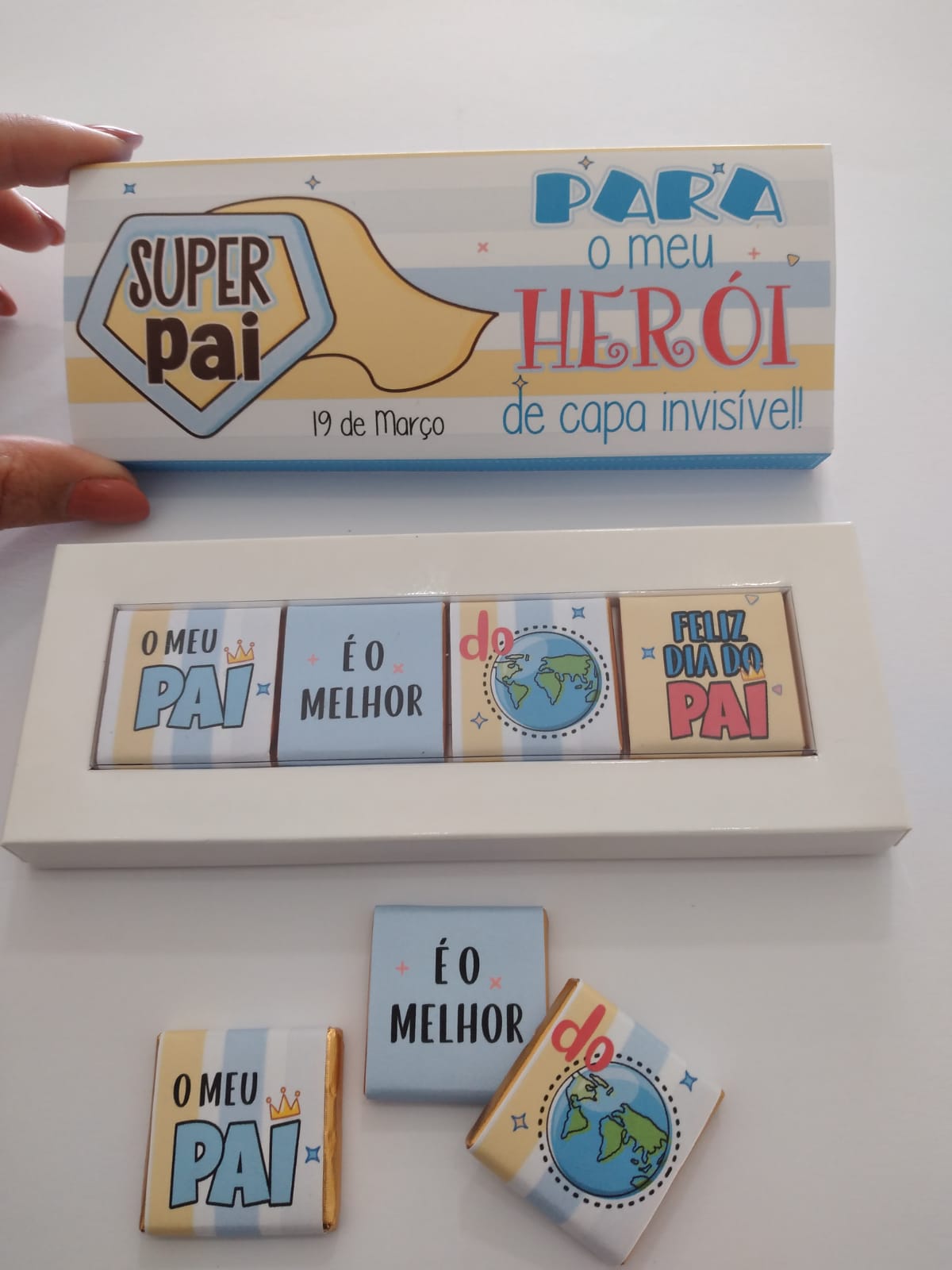 Caixa Retangular de 4 Napolitanas - Dia do Pai