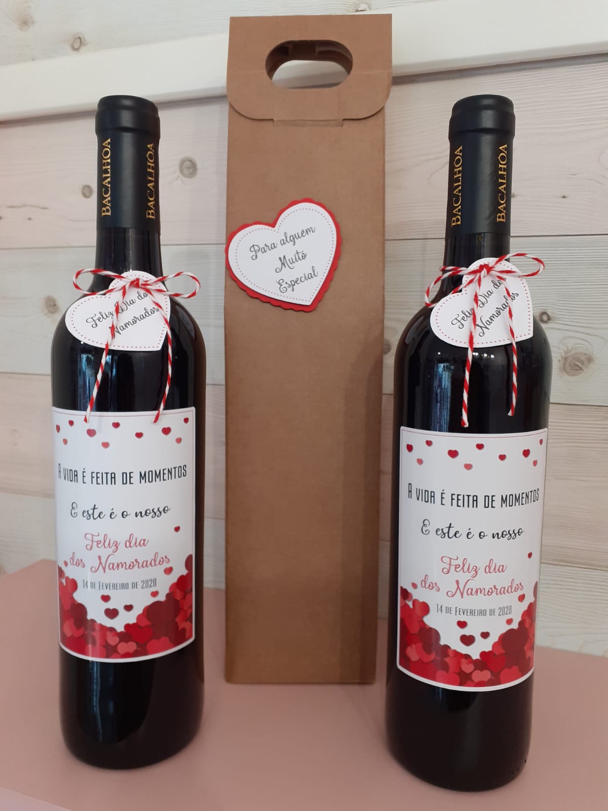 Garrafa de  Vinho com Rótulo Personalizado - Dia dos Namorados